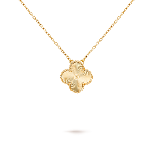 VINTAGE ALHAMBRA GOLD PENDANT NECKLACE